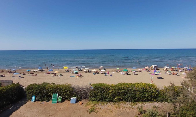 San Vincenzo Apartment | Beachfront apartment