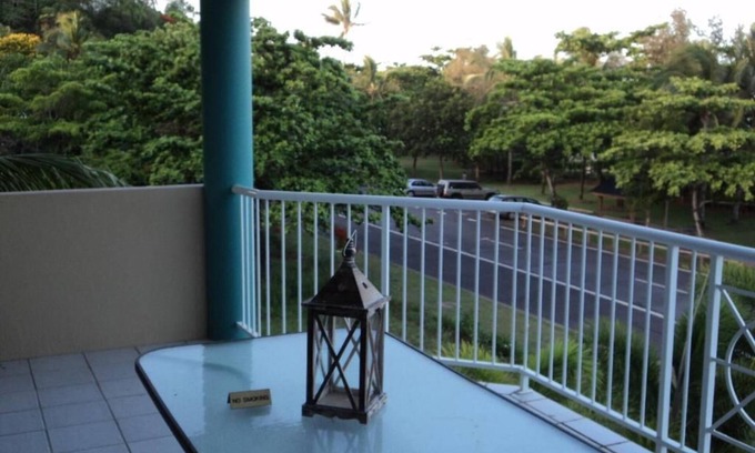 Yorkeys Knob Apartment | Beachfront