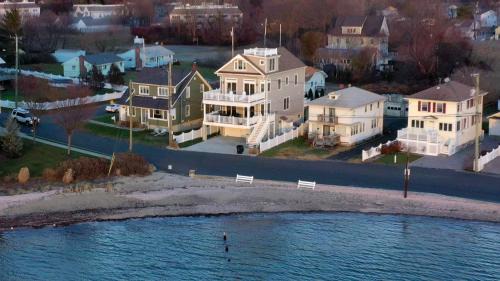Milford House | #Beachfront, Dog Friendly