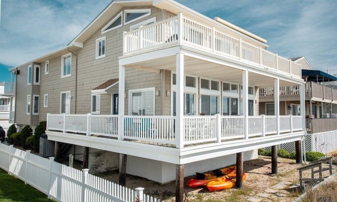 Gold Coast Condo | Beachfront, Gold Coast, Ocean City, NJ