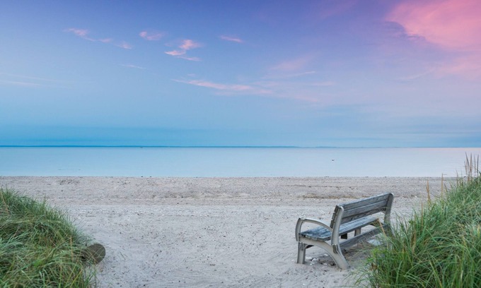 Mount Sinai House | Beachfront Home-Fully Furnished. PRIVATE Beach Rights on L.I. Sound.