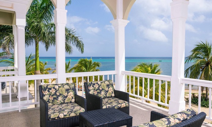 Lawson Rock Condo | Beachfront luxury with private Rooftop Pool in private Community