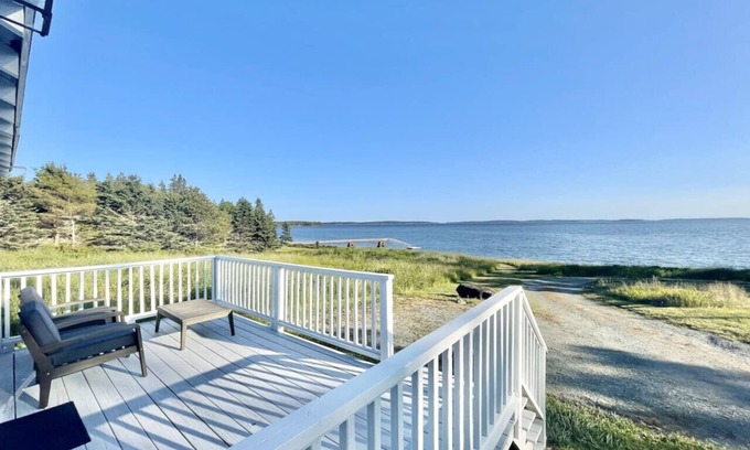 Bernard House | Beachfront Pet Friendly Tiny Home[Shoreline Bliss]