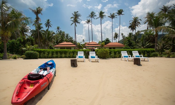 Laem Set Villa | Beachfront Retreat with Staff