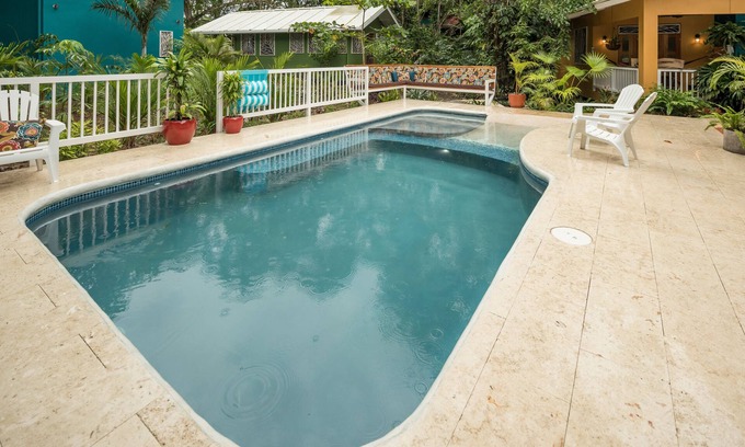 Chiguata Villa | Beachfront villa with pool. Hosts big families, groups or small retreats.