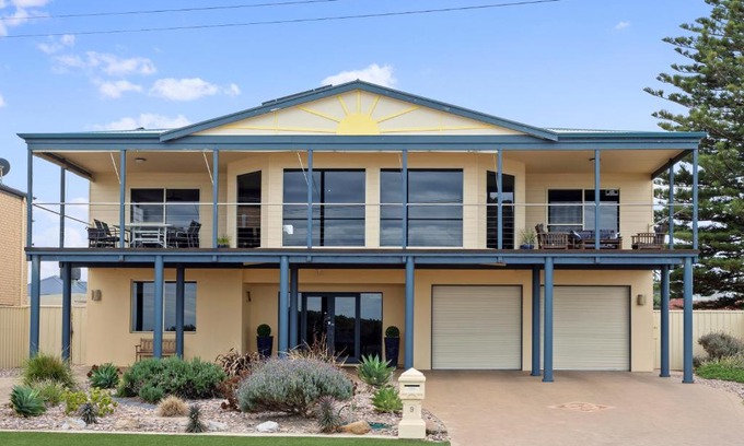 Christies Beach Apartment | Beachside Escape on The Esplanade