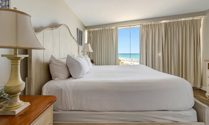 Sandestin Condo | Beachside Towers Condo: 1-Bedroom, 1-Bathroom at Sandestin Golf and Beach Resort!