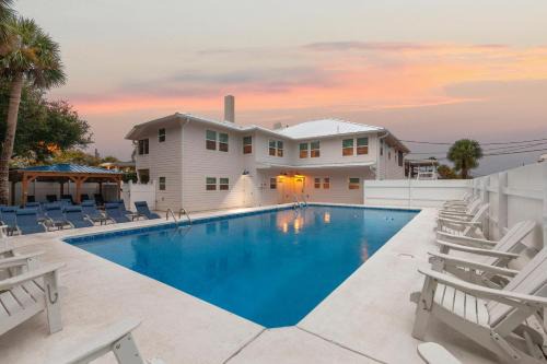 Savannah Beach Villa | Beachside Villa