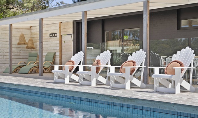 Mount Eliza House | Beachwood, Family enteratainer, sleeps 14, quiet and ptivate location