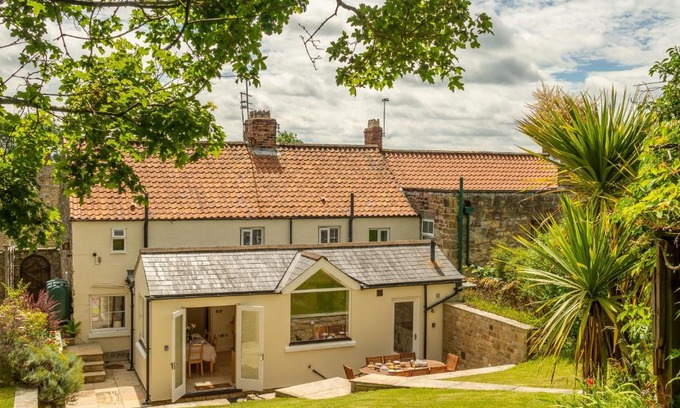Ampleforth House | Beadale Cottage
