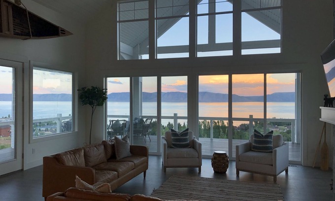 Harbor Village House | Bear Lake Boat House