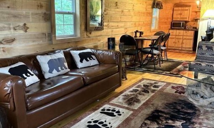 Granger Cabin | Bear Lodge-Cozy Cabin on 30 acres within minutes of Notre Dame !