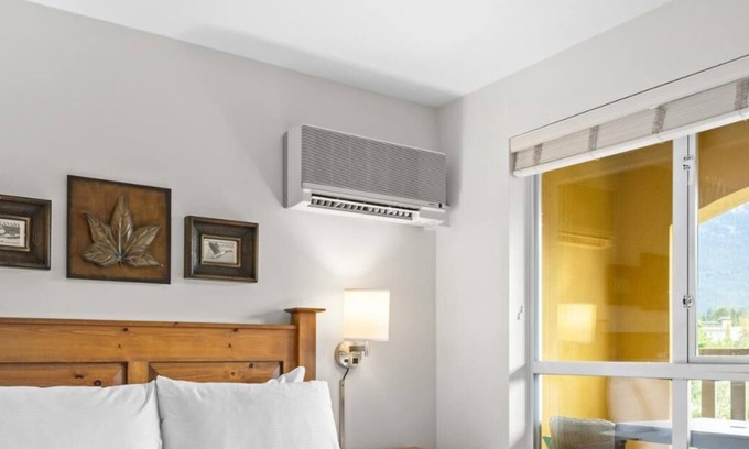 Whistler Village Condo | Bear Lodge One Bedroom by MVA