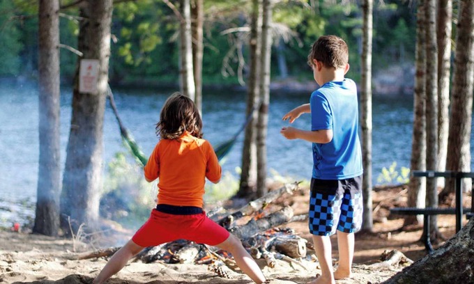 Robbinston House | Bear Mountain Lodge - Maine - Guest Lodge