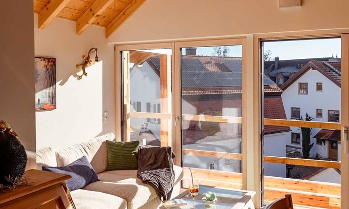 Weilheim Apartment | Beautiful 85 m² rooftop apartment with alpine views in Weilheim, absolutely close to the center