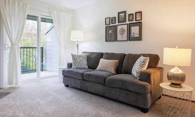 Cedar Mill Condo | Beautiful 1-bedroom condo: close to Nike & Intel