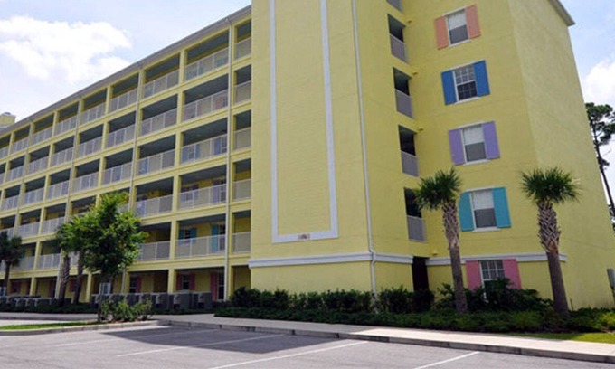 Kissimmee Apartment | Beautiful 1 bedroom unit at resort, sleeps 4