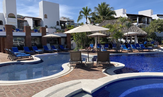 Romantic Zone Condo | Beautiful 2 Bedroom Penthouse view Condo ,Selva Romantica, Old Town,P.V.