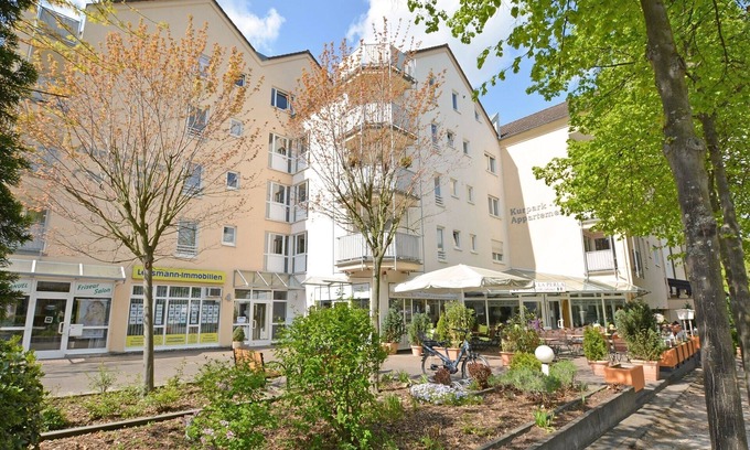 Bad Kreuznach Apartment | Beautiful 2-room apartment in the spa area - daylight bath, WiFi, TV, balcony