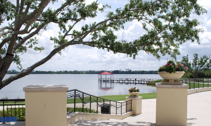 Winter Park Condo | Beautiful 2 Story Winter Park Villa