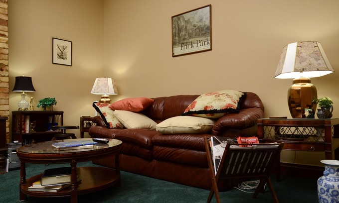 Pittsburgh Apartment | Beautiful 2BR Apt./Pittsburgh/East/Regent Square/Frick Park