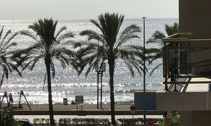 Calafell Apartment | Beautiful 3 bedroom apartment with pool and sea views 50m from the beach