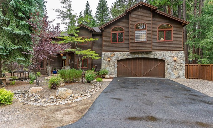 Incline Village House | Beautiful 3500 Square Foot House in Incline Village