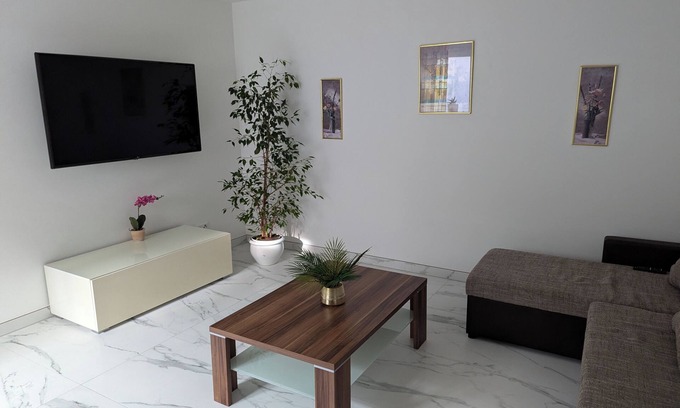 Kirchheim am Neckar Apartment | Beautiful and cozy apartment/granny apartment near Tripsdrill in Cleebronn