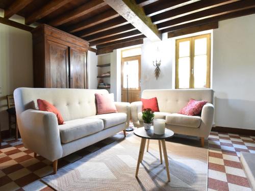Chantenay-Saint-Imbert House | Beautiful authentic holiday home with pool