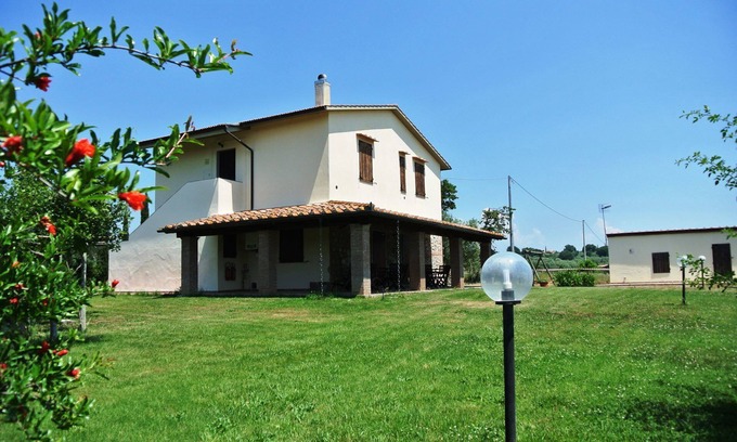 Magliano in Toscana Apartment | Beautiful apartment for 4 guests with TV, pets allowed and parking