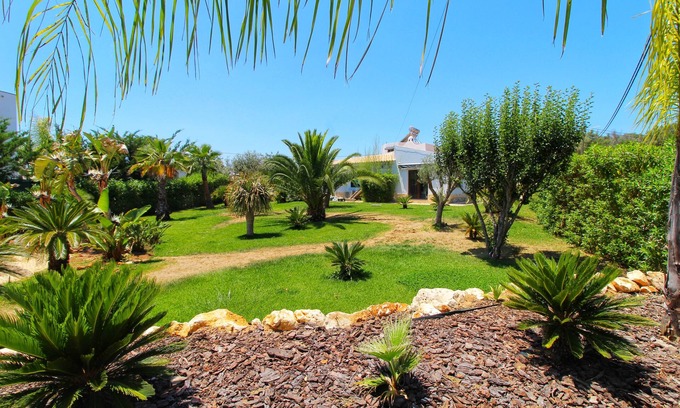 Alcalar Villa | Beautiful Algarve Pool Villa Bali with a private garden - 15min to beach