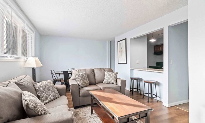 Springfield Apartment | Beautiful and Cozy Apartment in Springfield- 2 Bedroom