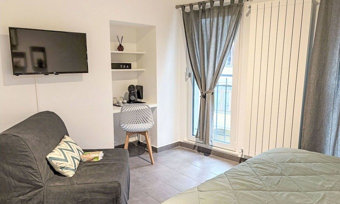 Lavena Ponte Tresa Apartment | Beautiful apartment for 3 guests with TV, balcony, pets allowed and parking