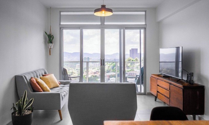 San Salvador Apartment | Beautiful Apartment in Escalón! City & Volcano Views!n
