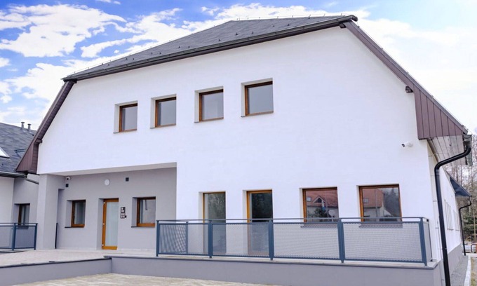 Trebon Apartment | Beautiful apartment for 5 people with WIFI, TV, terrace and panoramic view