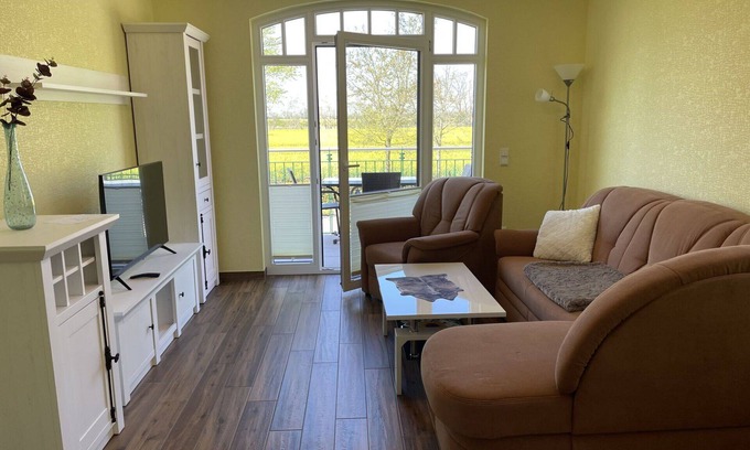 Splietsdorf Apartment | Beautiful apartment for 3 people with WIFI, TV, balcony, pets allowed and parking