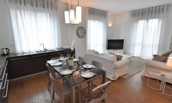 San Vittore Apartment | Beautiful apartment for 6 people with WIFI, A/C, TV, balcony and parking
