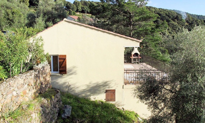 Partinello Apartment | Beautiful apartment for 2 guests with WIFI, A/C, TV, patio, pets allowed, panoramic view and par.