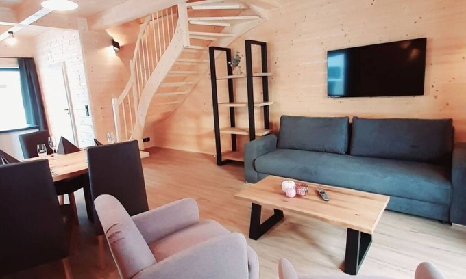 Jenig House | Beautiful apartment in villa for 4 guests with WIFI, TV, terrace, panoramic view and parking