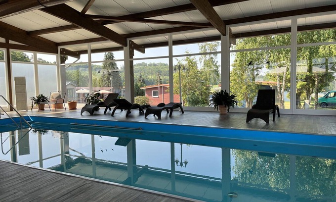 Bad Emstal House | Beautiful apartment in villa for 5 guests with WIFI, pool, TV, terrace, pets allowed and parking