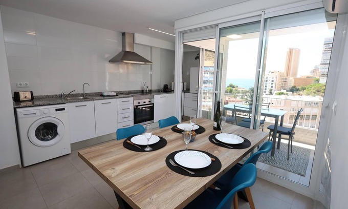 L'Albufereta Apartment | Beautiful apartment in Alicante on the beachfront for 4 people