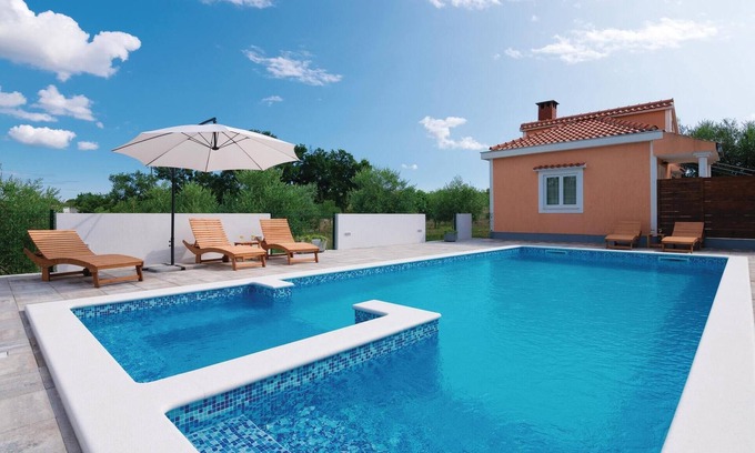 Sveti Filip i Jakov Apartment | Beautiful apartment in Sukosan