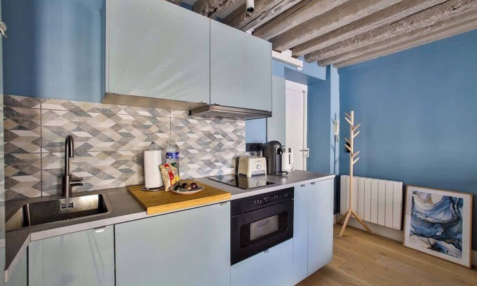 Arts-et-Metiers Apartment | Beautiful Apartment in the Marais District
