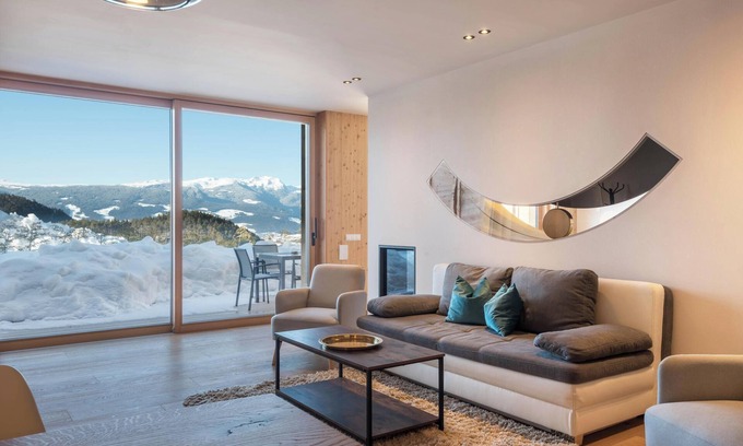 Castelrotto Ski Chalet | Beautiful Apartment “Aura Chalets No 4” with Mountain View, Wi-Fi & Garden