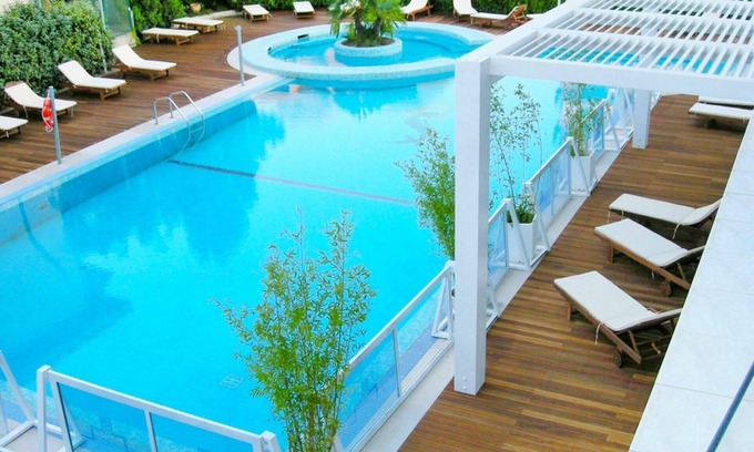 San Salvo Marina Apartment | Beautiful apartment for 6 guests with WIFI, pool, A/C, TV, patio, pets allowed and parking