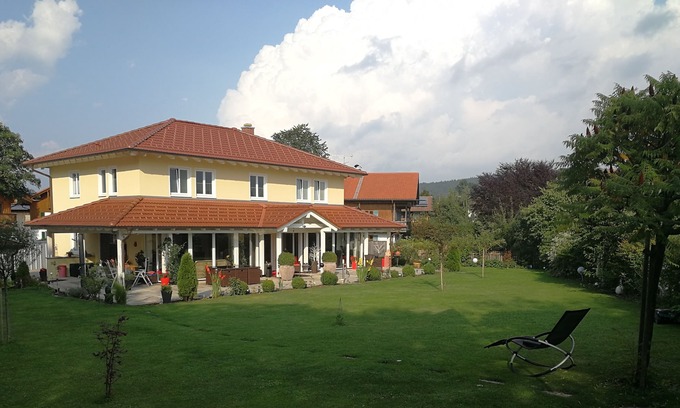 Oberwarngau Apartment | Beautiful apartment with high standard equipment in the Tegensee valley