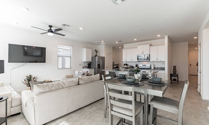 Buckeye House | Beautiful Arizona Home, Near MLB Training Camps, Luke Airforce Base!