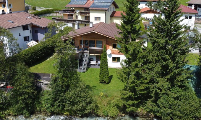 Obernberg am Brenner Apartment | Beautiful apartment for 4 people with WIFI, TV and terrace