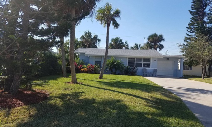 Ormond Beach Manors House | Beautiful Beach House π Few steps from the beach π£