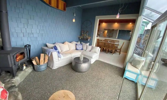 Camano Island House | Beautiful Beachfront Home on Camano Island
